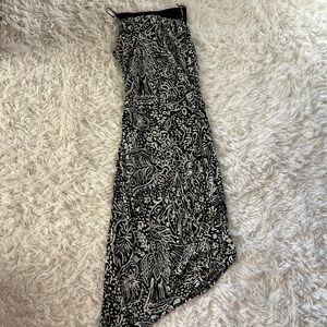 Jessica Howard Black and White Asymmetrical Paisley Skirt